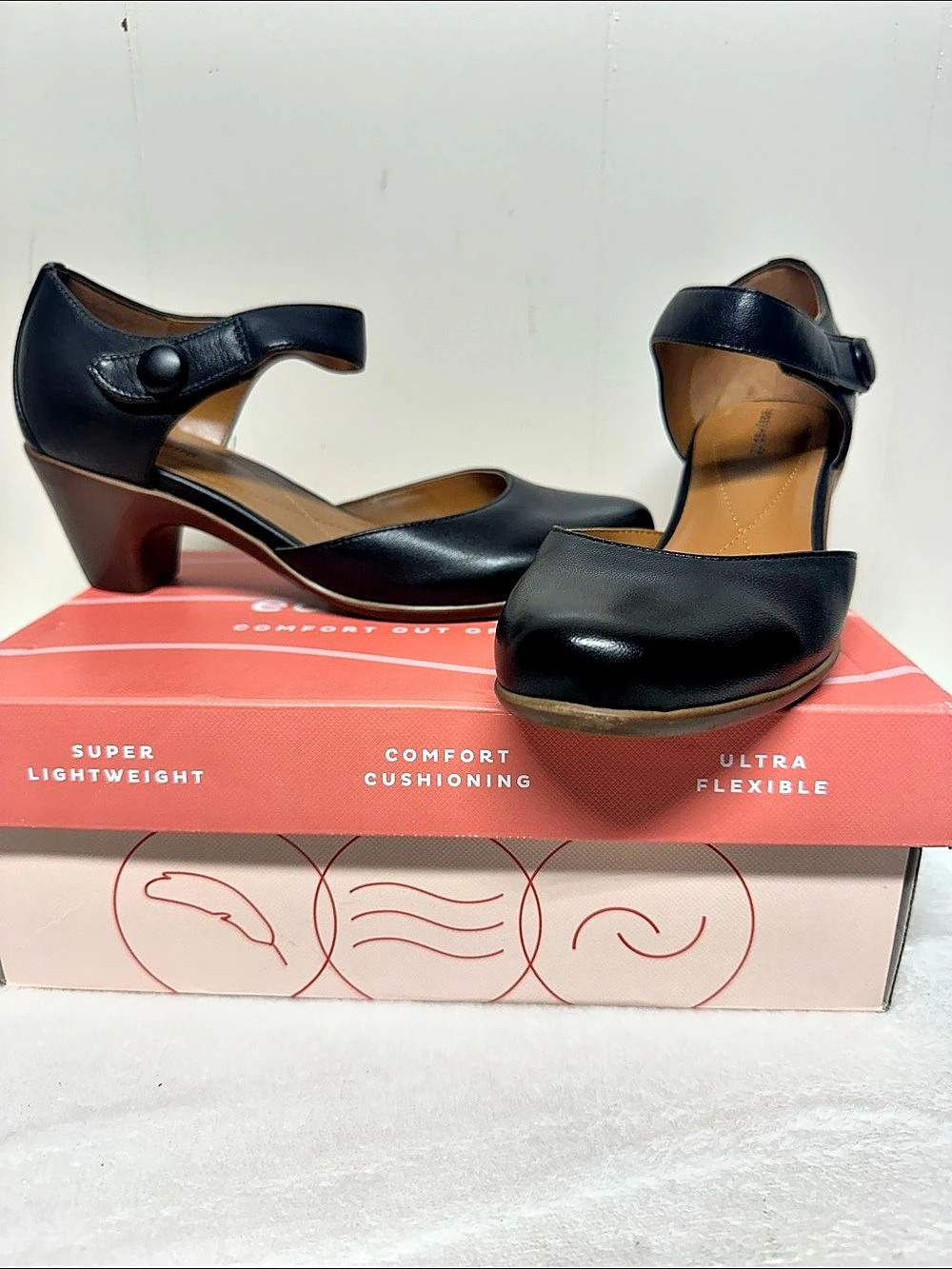 Easy Spirit Clarice Black & Brown Heels US 8.5 M Like New
